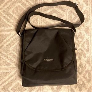 KEEN Brooklyn II Black Nylon Shoulder Bag